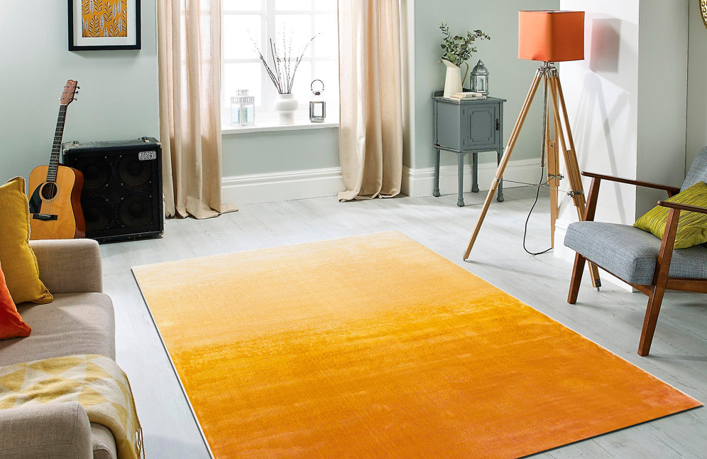 Яркий оранжевый ковер в гостиной Spectrum OS3838-O255
