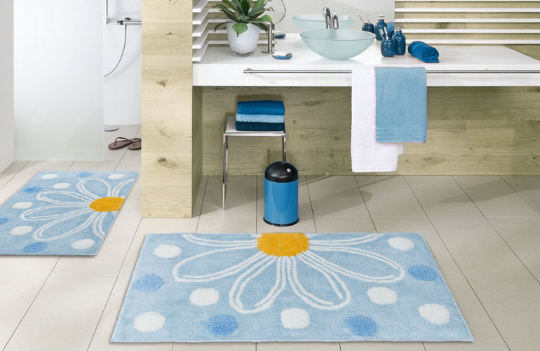 Голубой ковер в интерьере Confetti bath Alinda 818 Light Blue Голубой ковер в интерьере Confetti bath Alinda 818 Light Blue