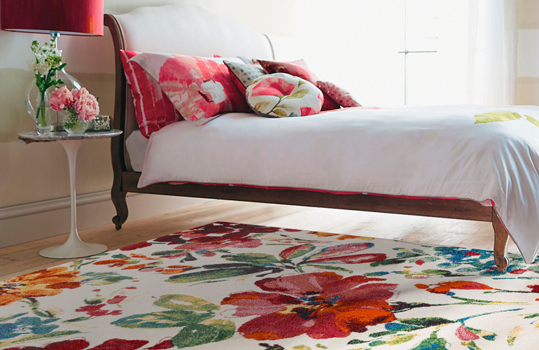 Яркий ковёр с цветами Seasons RS1221-R345