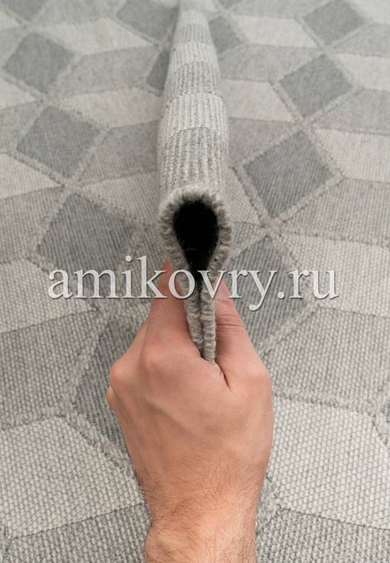 Безворсовый ковер из шерсти RS2421-R226