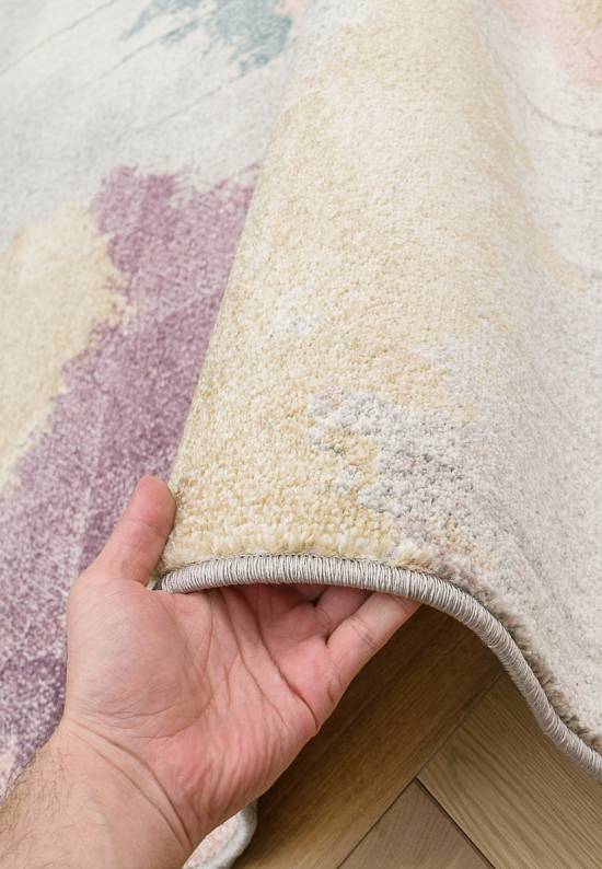 Недорогой современный ковер C046-Light Cream