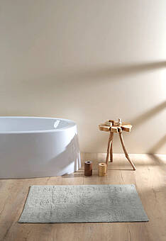 коврик для ванной в интерьере Irya Bath Togo-Gray