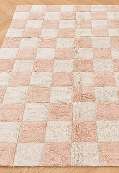 ковер в перспективе Lorena Canals Cotton Chess Pink