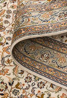 фактура ковра Cashmir 243424-Saroukh beige/green