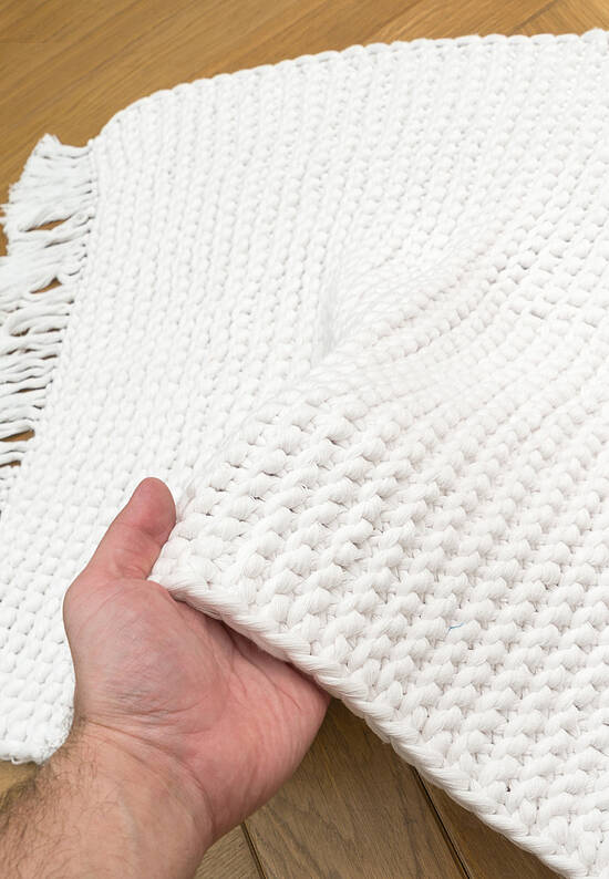 Белый коврик для ванной  Lavish-White