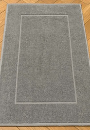 коврик для ванной в перспективе Aura Light Grey