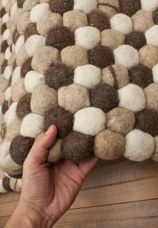 Ковер ручной работы с рельефом Pebble Rug-Brown