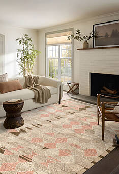 ковер в интерьере Manifest RE-1332 5/16 Soft Gold/Light Coral