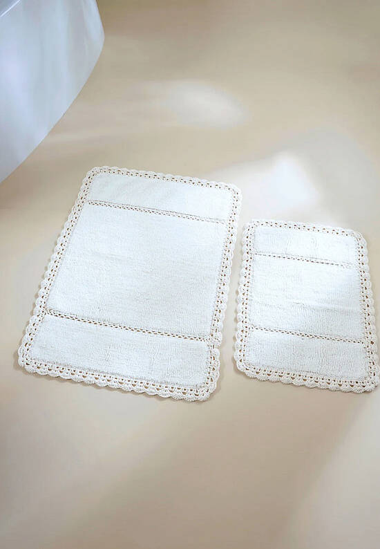 Белый комплект ковриков для ванной Lorinda-Cream