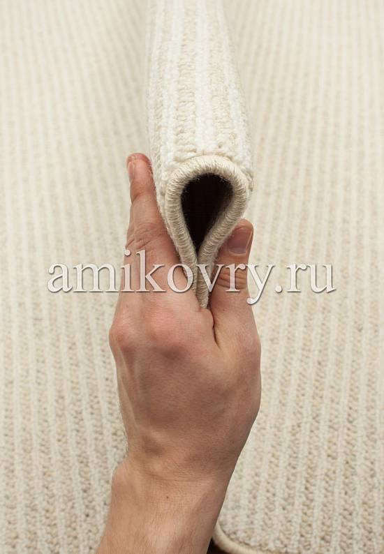 Бельгийский шерстяной ковер с минималистичным дизайном 8702-122