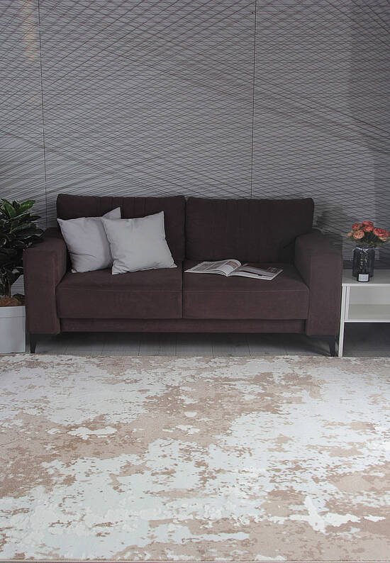Недорогой современный ковер F172-Light Beige