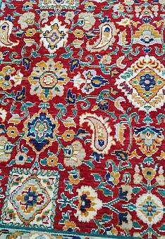 фактура ковра Harem HRM 02 Red