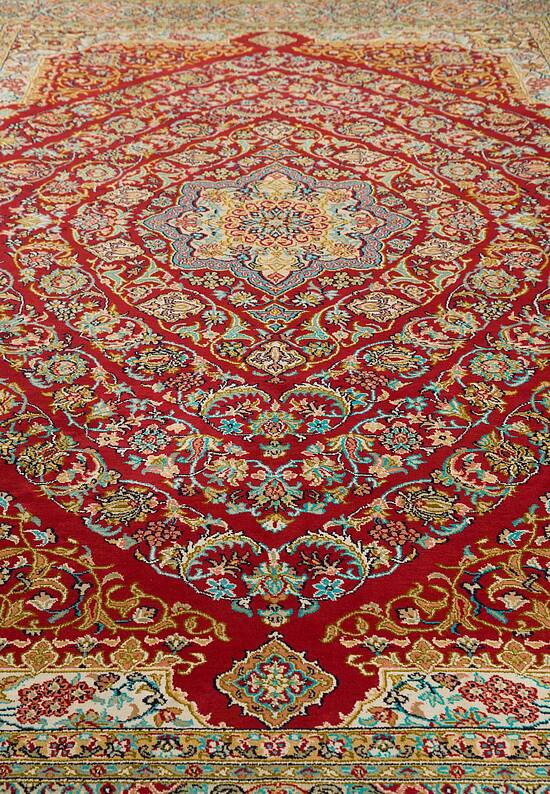 Шелковый ковер ручной работы IIST-GI97K27Z7 Kashan Red