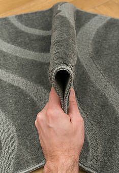 фактура коврика для ванной Confetti Bath Maximus Symphony 2572 Metal Grey BQ