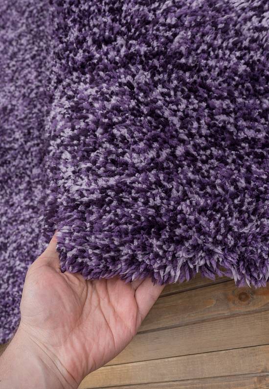 Мягкий ковер с длинным ворсом Plum