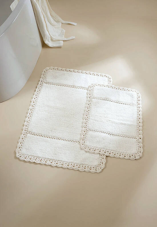 Белый комплект ковриков для ванной Lorinda-Cream