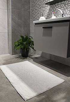 коврик для ванной в интерьере Irya Bath Plain-White